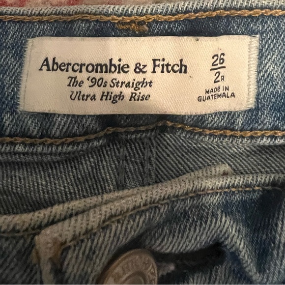 Abercrombie & Fitch 90’s straight ultra high rise jeans 26R - Picture 2 of 3